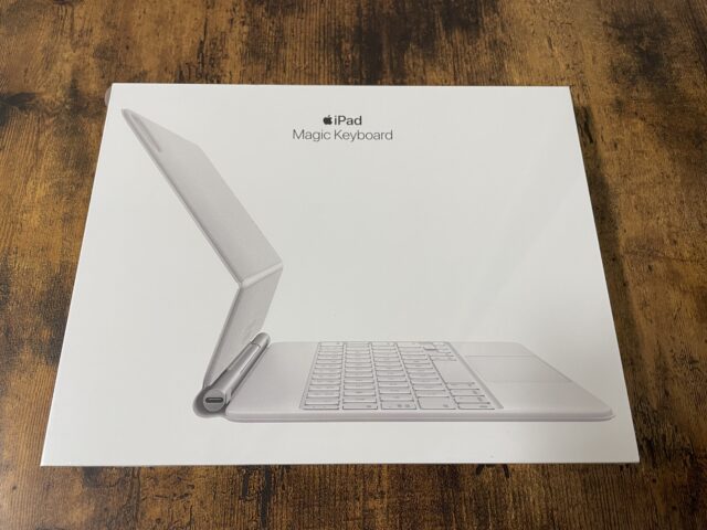 白いMagic Keyboardレビュー】iPad Air4をノートPC化したら捗った - み 