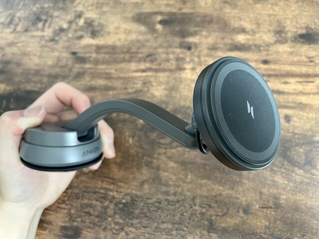 Anker 613 Magnetic Wireless Charger　外観