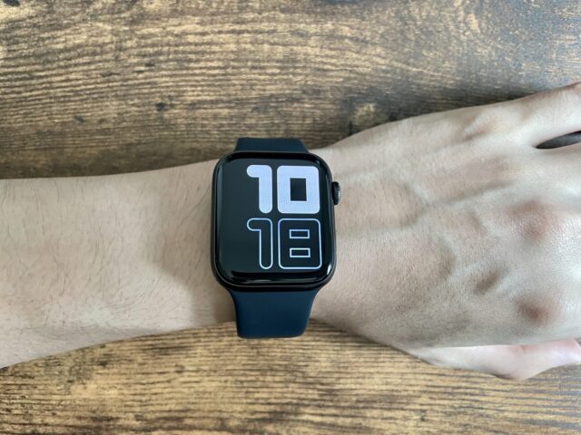 Apple Watch SE 時刻確認