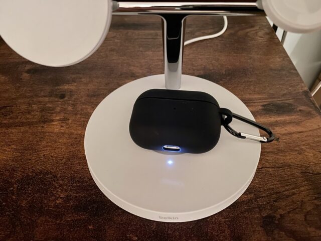 BOOST↑CHARGE PRO 3-in-1 Wireless Charger with MagSafe　AirPodsPro 充電