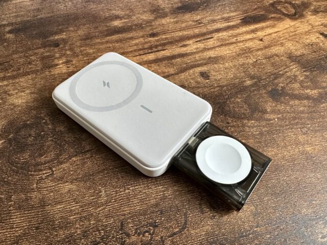 Power Dongle for Apple Watch　モバイルバッテリー